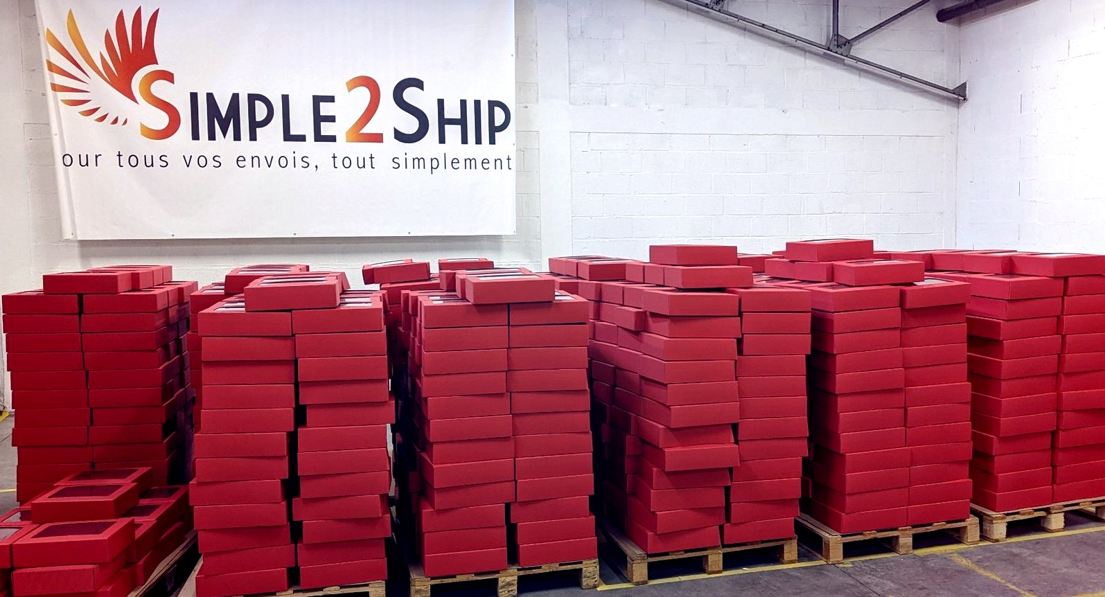 Pliage des colis Emballage professionnel de colis pour entreprise